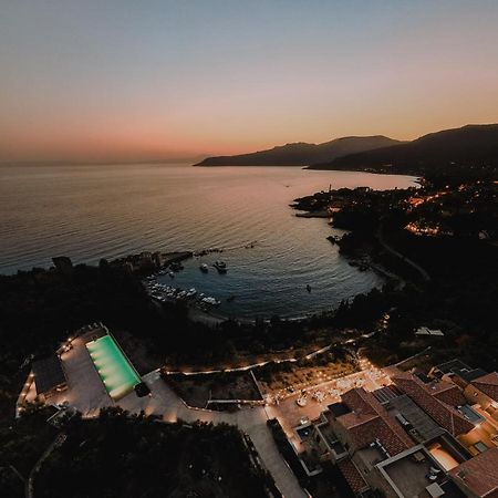 Diapori Suites Hotel Kardhamili Luaran gambar
