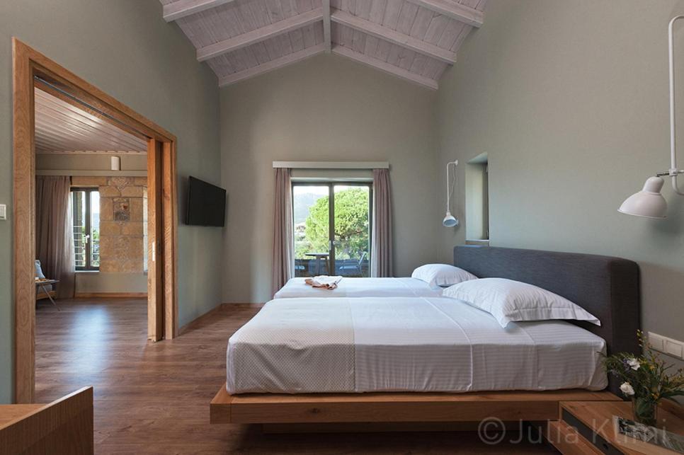 Diapori Suites Hotel Kardhamili Luaran gambar