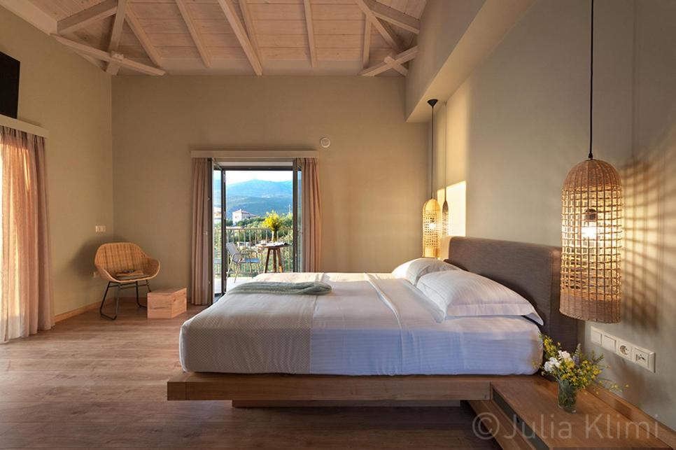 Diapori Suites Hotel Kardhamili Luaran gambar