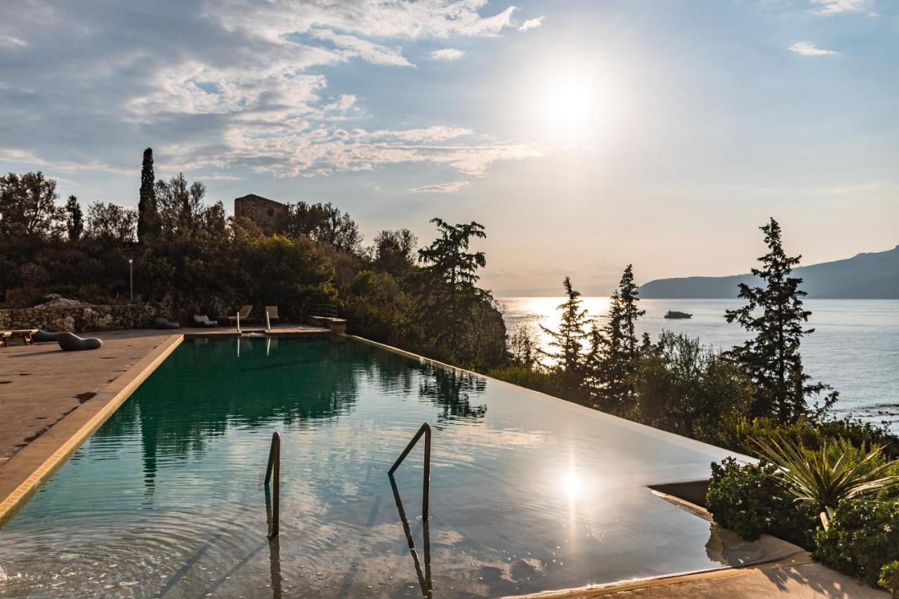 Diapori Suites Hotel Kardhamili Luaran gambar