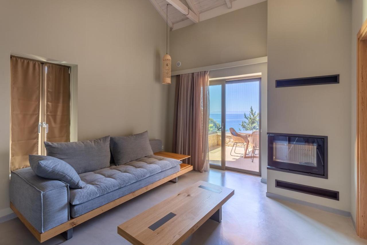 Diapori Suites Hotel Kardhamili Luaran gambar