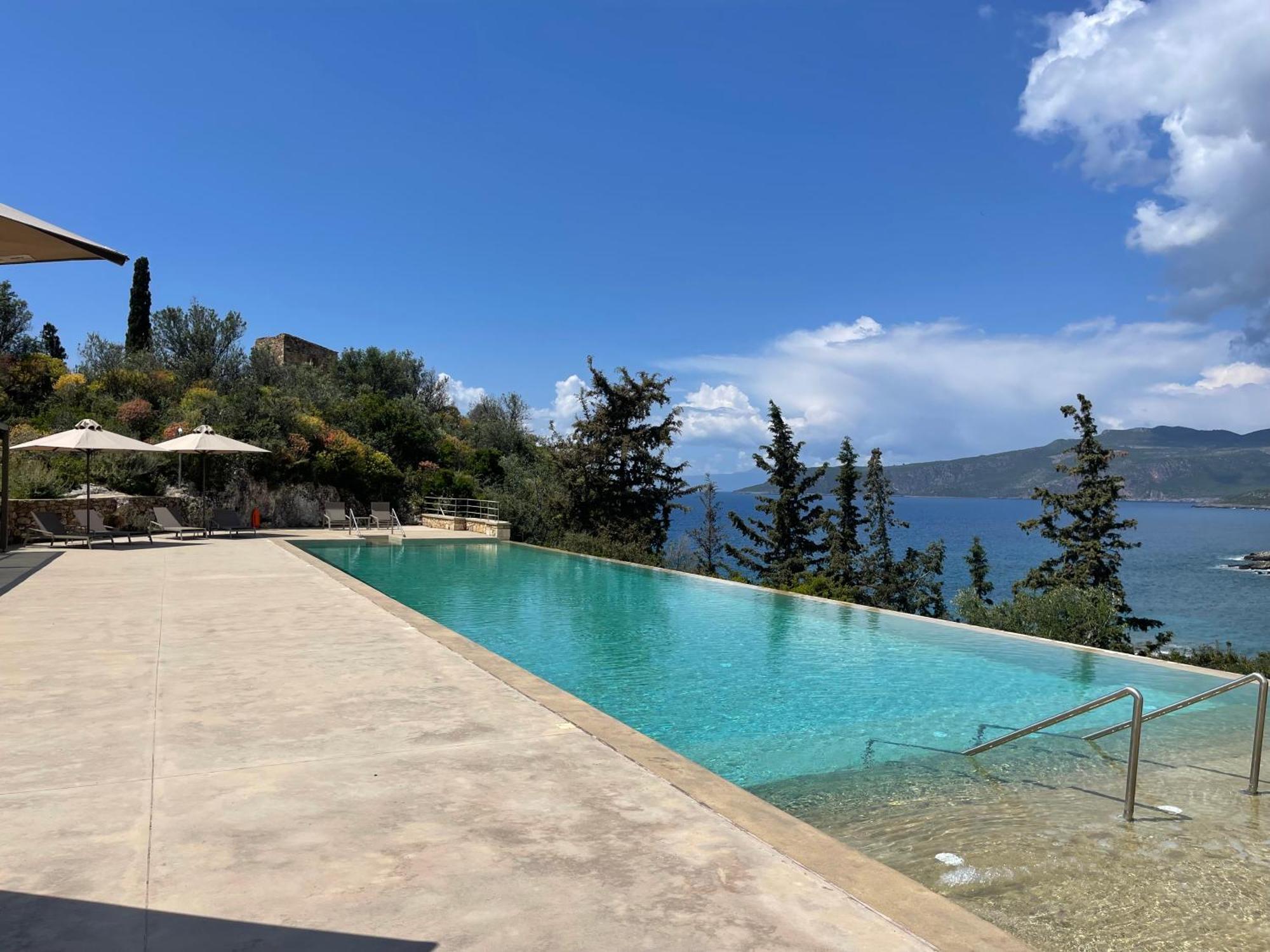 Diapori Suites Hotel Kardhamili Luaran gambar