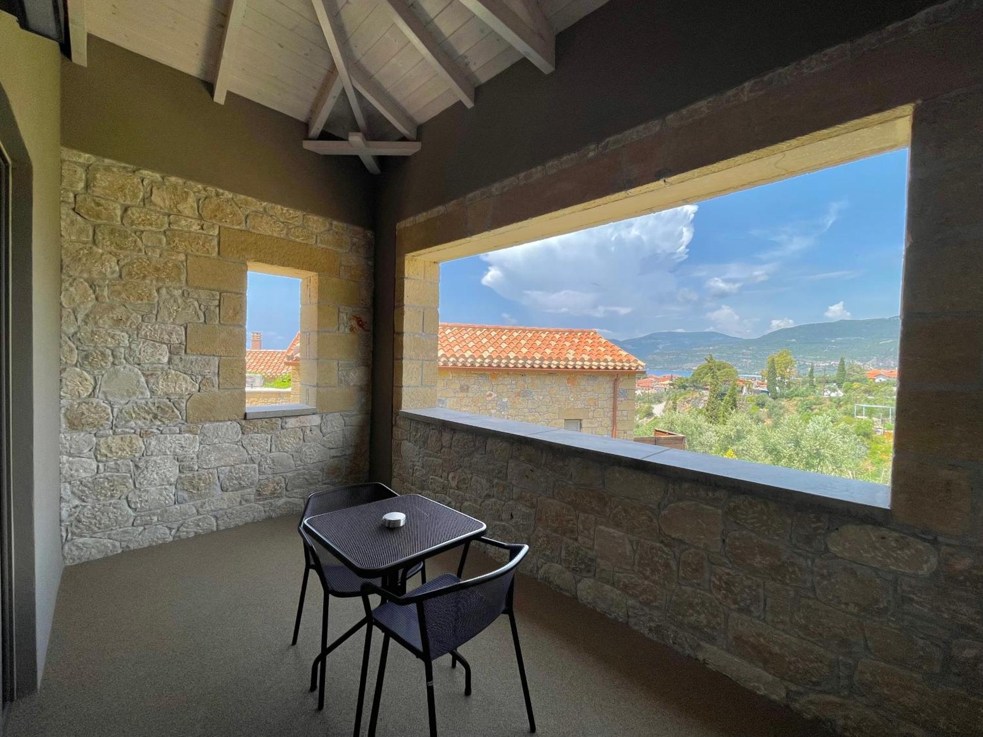 Diapori Suites Hotel Kardhamili Luaran gambar